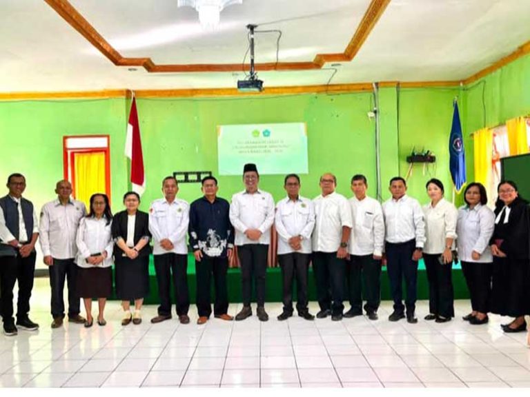 Info Terkini: Rektor IAKN Tarutung: “Tetap Semangat, Tetap Bekerja, dan Tetap Mengandalkan Tuhan” pada Pelantikan Sekretaris Prodi Magister Teologi